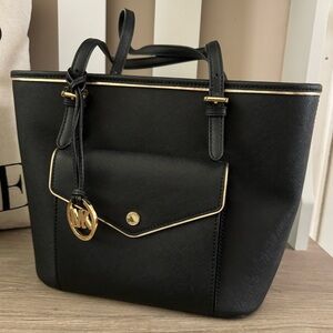 Michael Kors Pocket Tote Bag